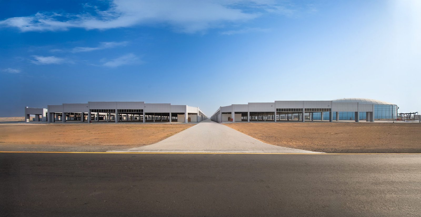 Masaar Auto City — panoramic of the highway-front site
